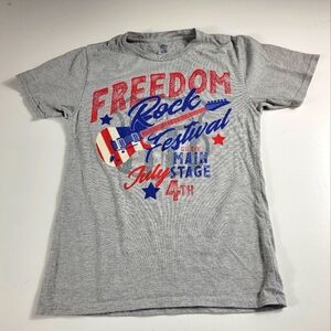 Celebrate Patriotic Fourth Of July Themed Graphic Tee SMALL S Unisex #